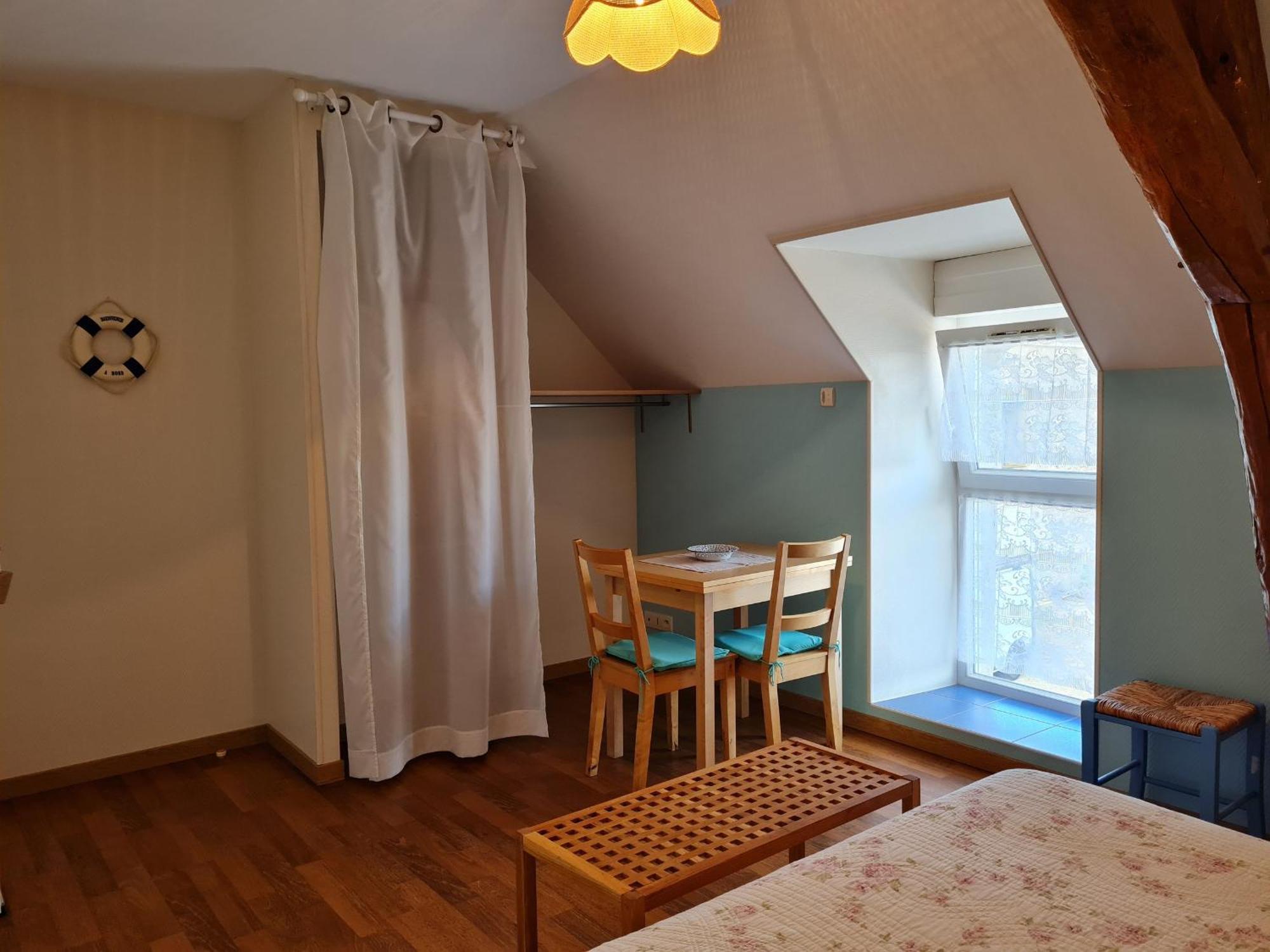 Ferme Renovee Au Calme - 4 Chambres, Petit-Dejeuner Inclu - Fr-1-590-450 Cravant  外观 照片